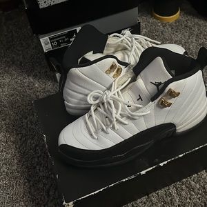 Jordan 12 taxis